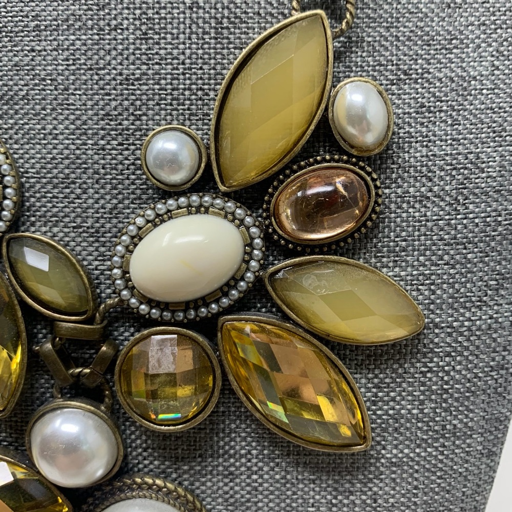 Chico’s Faux Pearl Multi-Stone Statement Necklace - Picture 4 of 8